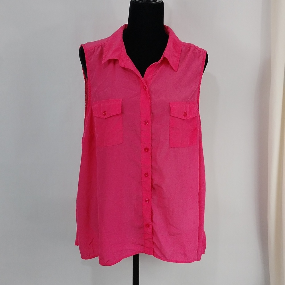 Torrid Pink Button Front Sleeveless Top